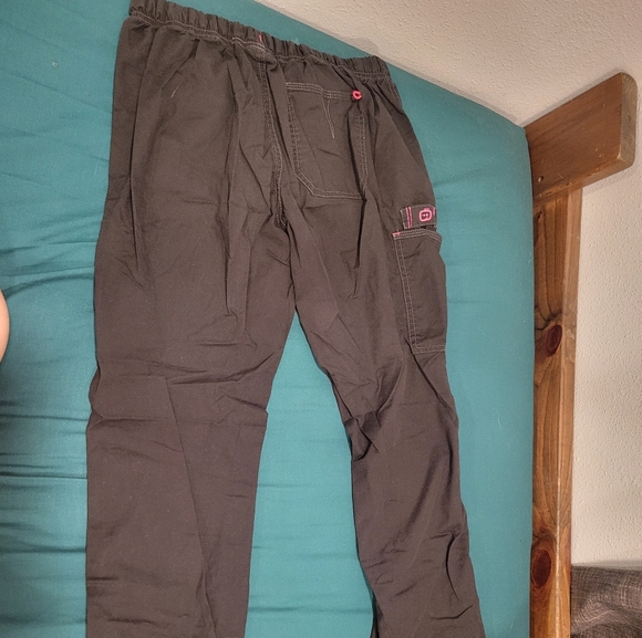 Used Wonderwink size small black scrubs bottom - Picture 6 of 6